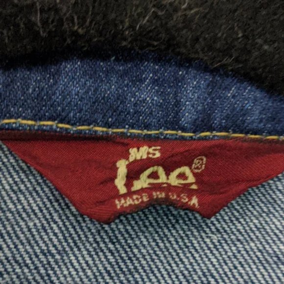 Lee Ms Lee Vintage Denim Jacket - No Tag - (pit to pit 20, length 20, sleeve 26) - Picture 3 of 4